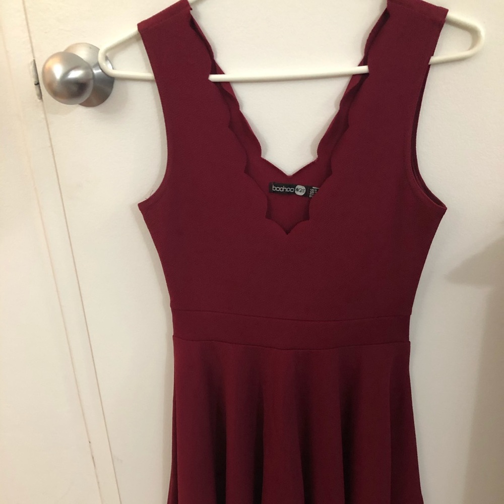 NWOT Scallop Dress